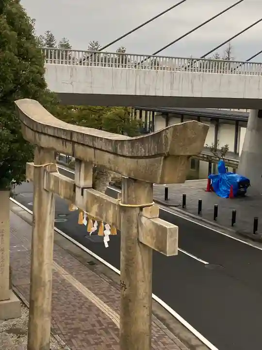 佐佳枝廼社の鳥居