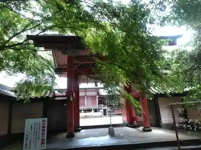 柞原八幡宮の山門・神門