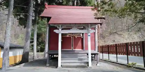 鶉神社の本殿・本堂