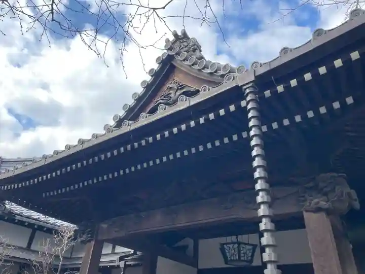 永稱寺の{uncategorized: "未分類", other: "その他", undefined: "問題あり", building: "その他建物", grave: "お墓", sacred_gate: "鳥居", guardian: "狛犬", statue: "像", buddha: "仏像", history: "歴史", nature: "自然", garden: "庭園", animal: "動物", pagoda: "塔", temizu: "手水舎", mountain_gate: "山門・神門", sanctuary: "本殿・本堂", subordinate: "末社・摂社", art: "芸術", scenery: "景色", jizo: "地蔵", ema: "絵馬", goshuin: "御朱印", omikuji: "おみくじ", items: "授与品その他", amulet: "お守り", goshuincho: "御朱印帳", eats: "食事", festival: "お祭り", votive_dance: "神楽", shichigosan: "七五三参", wedding: "結婚式", experience: "体験その他", initially: "初詣", around: "周辺", anti_infection: "感染症対策"}