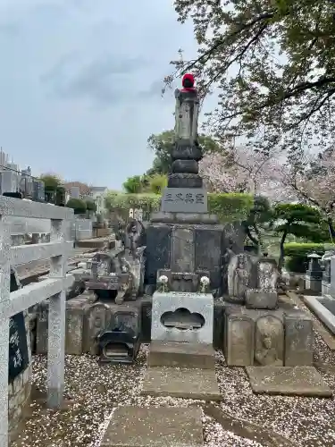 東光寺の{uncategorized: "未分類", other: "その他", undefined: "問題あり", building: "その他建物", grave: "お墓", sacred_gate: "鳥居", guardian: "狛犬", statue: "像", buddha: "仏像", history: "歴史", nature: "自然", garden: "庭園", animal: "動物", pagoda: "塔", temizu: "手水舎", mountain_gate: "山門・神門", sanctuary: "本殿・本堂", subordinate: "末社・摂社", art: "芸術", scenery: "景色", jizo: "地蔵", ema: "絵馬", goshuin: "御朱印", omikuji: "おみくじ", items: "授与品その他", amulet: "お守り", goshuincho: "御朱印帳", eats: "食事", festival: "お祭り", votive_dance: "神楽", shichigosan: "七五三参", wedding: "結婚式", experience: "体験その他", initially: "初詣", around: "周辺", anti_infection: "感染症対策"}