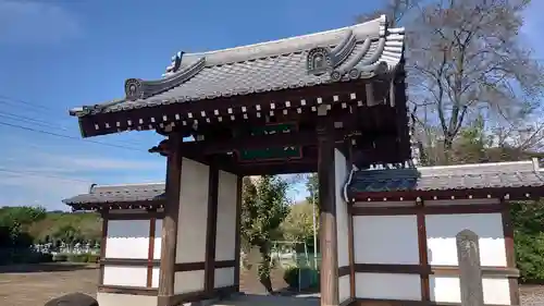 宝林寺の山門