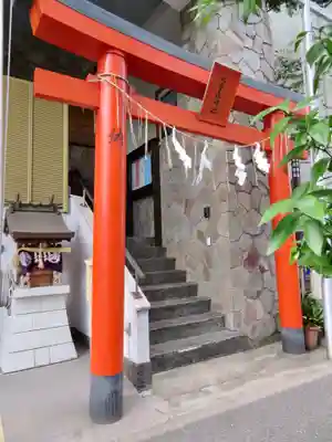 初音森神社の鳥居