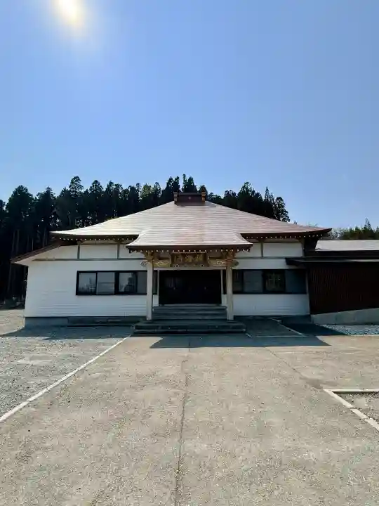 禅燈寺の{uncategorized: "未分類", other: "その他", undefined: "問題あり", building: "その他建物", grave: "お墓", sacred_gate: "鳥居", guardian: "狛犬", statue: "像", buddha: "仏像", history: "歴史", nature: "自然", garden: "庭園", animal: "動物", pagoda: "塔", temizu: "手水舎", mountain_gate: "山門・神門", sanctuary: "本殿・本堂", subordinate: "末社・摂社", art: "芸術", scenery: "景色", jizo: "地蔵", ema: "絵馬", goshuin: "御朱印", omikuji: "おみくじ", items: "授与品その他", amulet: "お守り", goshuincho: "御朱印帳", eats: "食事", festival: "お祭り", votive_dance: "神楽", shichigosan: "七五三参", wedding: "結婚式", experience: "体験その他", initially: "初詣", around: "周辺", anti_infection: "感染症対策"}