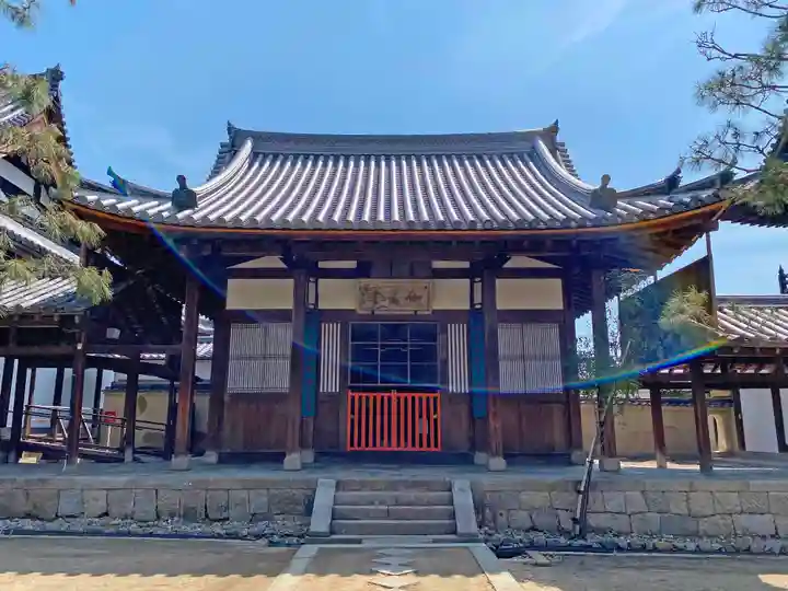 萬福寺の本殿・本堂