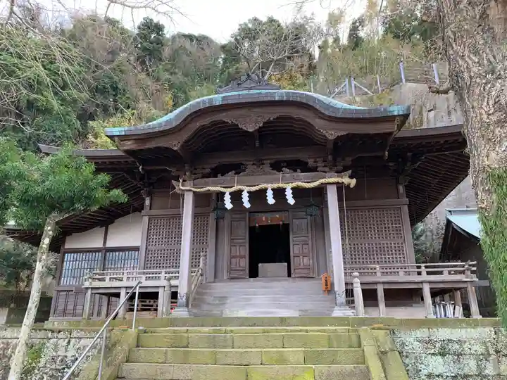 阿治古神社の本殿・本堂