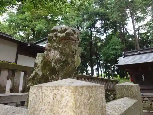 弓削神社の狛犬