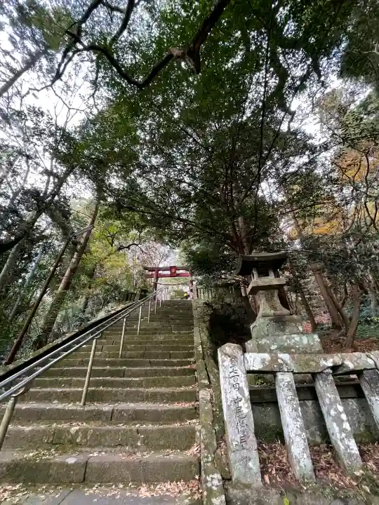 柞原八幡宮の{uncategorized: "未分類", other: "その他", undefined: "問題あり", building: "その他建物", grave: "お墓", sacred_gate: "鳥居", guardian: "狛犬", statue: "像", buddha: "仏像", history: "歴史", nature: "自然", garden: "庭園", animal: "動物", pagoda: "塔", temizu: "手水舎", mountain_gate: "山門・神門", sanctuary: "本殿・本堂", subordinate: "末社・摂社", art: "芸術", scenery: "景色", jizo: "地蔵", ema: "絵馬", goshuin: "御朱印", omikuji: "おみくじ", items: "授与品その他", amulet: "お守り", goshuincho: "御朱印帳", eats: "食事", festival: "お祭り", votive_dance: "神楽", shichigosan: "七五三参", wedding: "結婚式", experience: "体験その他", initially: "初詣", around: "周辺", anti_infection: "感染症対策"}
