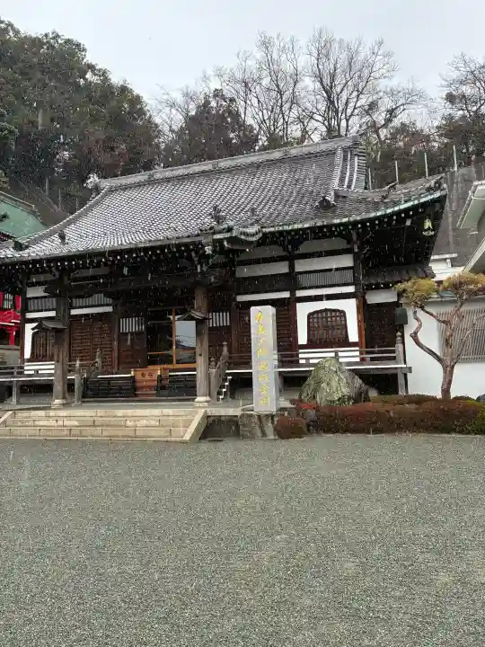 海向山岩松寺金蔵院の{uncategorized: "未分類", other: "その他", undefined: "問題あり", building: "その他建物", grave: "お墓", sacred_gate: "鳥居", guardian: "狛犬", statue: "像", buddha: "仏像", history: "歴史", nature: "自然", garden: "庭園", animal: "動物", pagoda: "塔", temizu: "手水舎", mountain_gate: "山門・神門", sanctuary: "本殿・本堂", subordinate: "末社・摂社", art: "芸術", scenery: "景色", jizo: "地蔵", ema: "絵馬", goshuin: "御朱印", omikuji: "おみくじ", items: "授与品その他", amulet: "お守り", goshuincho: "御朱印帳", eats: "食事", festival: "お祭り", votive_dance: "神楽", shichigosan: "七五三参", wedding: "結婚式", experience: "体験その他", initially: "初詣", around: "周辺", anti_infection: "感染症対策"}