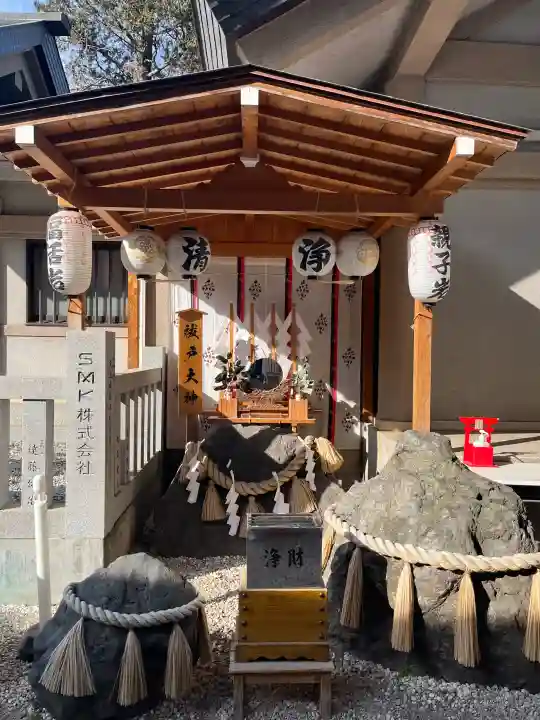 蛇窪神社の{uncategorized: "未分類", other: "その他", undefined: "問題あり", building: "その他建物", grave: "お墓", sacred_gate: "鳥居", guardian: "狛犬", statue: "像", buddha: "仏像", history: "歴史", nature: "自然", garden: "庭園", animal: "動物", pagoda: "塔", temizu: "手水舎", mountain_gate: "山門・神門", sanctuary: "本殿・本堂", subordinate: "末社・摂社", art: "芸術", scenery: "景色", jizo: "地蔵", ema: "絵馬", goshuin: "御朱印", omikuji: "おみくじ", items: "授与品その他", amulet: "お守り", goshuincho: "御朱印帳", eats: "食事", festival: "お祭り", votive_dance: "神楽", shichigosan: "七五三参", wedding: "結婚式", experience: "体験その他", initially: "初詣", around: "周辺", anti_infection: "感染症対策"}