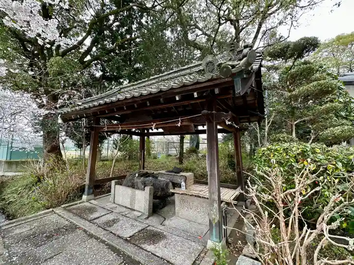 鴨都波神社の手水舎