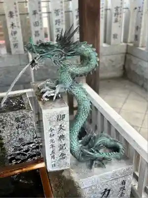 比治山神社の手水舎