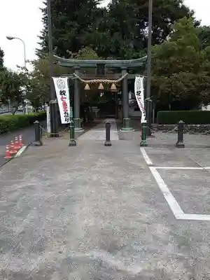 諏訪神社の鳥居