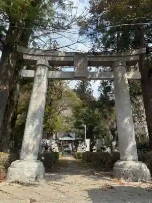 雲八幡宮の{uncategorized: "未分類", other: "その他", undefined: "問題あり", building: "その他建物", grave: "お墓", sacred_gate: "鳥居", guardian: "狛犬", statue: "像", buddha: "仏像", history: "歴史", nature: "自然", garden: "庭園", animal: "動物", pagoda: "塔", temizu: "手水舎", mountain_gate: "山門・神門", sanctuary: "本殿・本堂", subordinate: "末社・摂社", art: "芸術", scenery: "景色", jizo: "地蔵", ema: "絵馬", goshuin: "御朱印", omikuji: "おみくじ", items: "授与品その他", amulet: "お守り", goshuincho: "御朱印帳", eats: "食事", festival: "お祭り", votive_dance: "神楽", shichigosan: "七五三参", wedding: "結婚式", experience: "体験その他", initially: "初詣", around: "周辺", anti_infection: "感染症対策"}