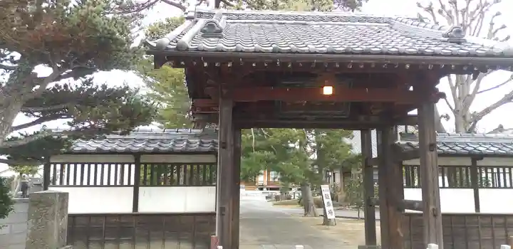 林西寺の山門・神門
