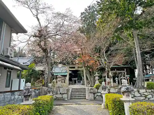 立志神社の建物その他