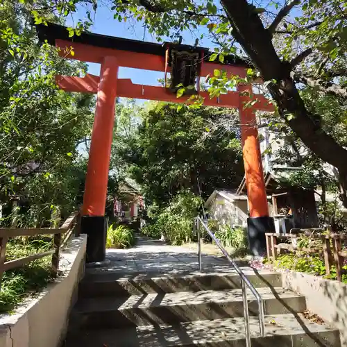 産湯稲荷神社の鳥居