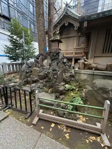 稲荷鬼王神社の{uncategorized: "未分類", other: "その他", undefined: "問題あり", building: "その他建物", grave: "お墓", sacred_gate: "鳥居", guardian: "狛犬", statue: "像", buddha: "仏像", history: "歴史", nature: "自然", garden: "庭園", animal: "動物", pagoda: "塔", temizu: "手水舎", mountain_gate: "山門・神門", sanctuary: "本殿・本堂", subordinate: "末社・摂社", art: "芸術", scenery: "景色", jizo: "地蔵", ema: "絵馬", goshuin: "御朱印", omikuji: "おみくじ", items: "授与品その他", amulet: "お守り", goshuincho: "御朱印帳", eats: "食事", festival: "お祭り", votive_dance: "神楽", shichigosan: "七五三参", wedding: "結婚式", experience: "体験その他", initially: "初詣", around: "周辺", anti_infection: "感染症対策"}