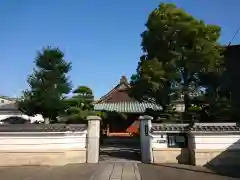 明導寺の山門