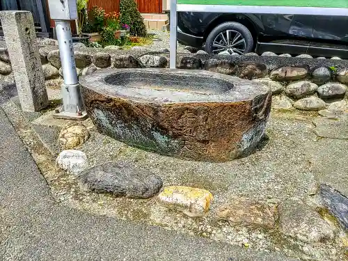 三宅社の手水舎