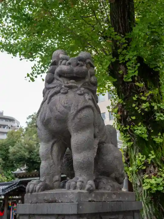 牛嶋神社の狛犬