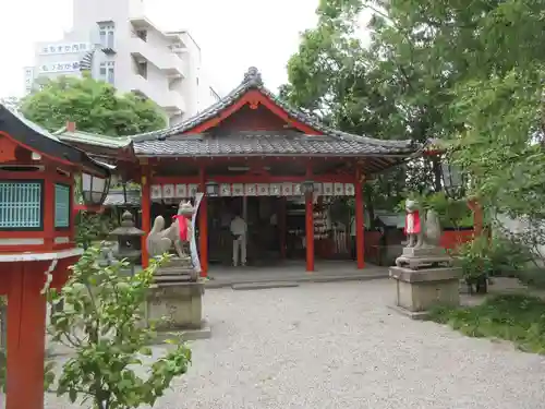 源九郎稲荷神社の本殿