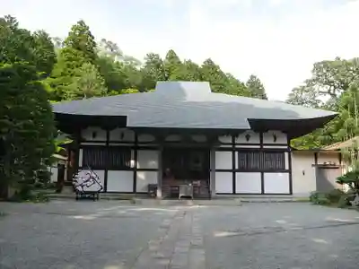 長安寺の本殿・本堂