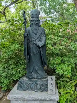 真田山 三光神社の{uncategorized: "未分類", other: "その他", undefined: "問題あり", building: "その他建物", grave: "お墓", sacred_gate: "鳥居", guardian: "狛犬", statue: "像", buddha: "仏像", history: "歴史", nature: "自然", garden: "庭園", animal: "動物", pagoda: "塔", temizu: "手水舎", mountain_gate: "山門・神門", sanctuary: "本殿・本堂", subordinate: "末社・摂社", art: "芸術", scenery: "景色", jizo: "地蔵", ema: "絵馬", goshuin: "御朱印", omikuji: "おみくじ", items: "授与品その他", amulet: "お守り", goshuincho: "御朱印帳", eats: "食事", festival: "お祭り", votive_dance: "神楽", shichigosan: "七五三参", wedding: "結婚式", experience: "体験その他", initially: "初詣", around: "周辺", anti_infection: "感染症対策"}