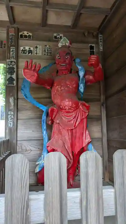 福満寺の像
