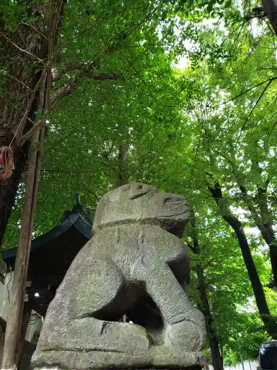 穏田神社の狛犬