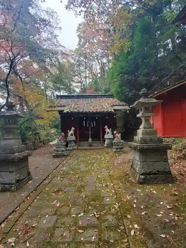 菅東山出世稲荷神社の本殿・本堂