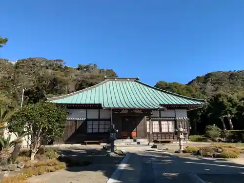 善栄寺の本殿・本堂