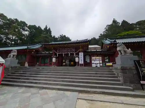 日光二荒山神社奥宮の狛犬