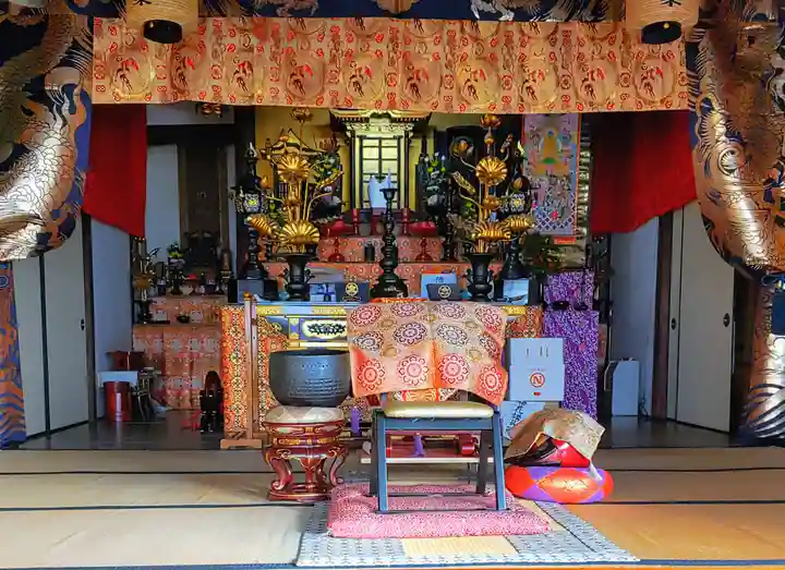 薬師寺の本殿・本堂