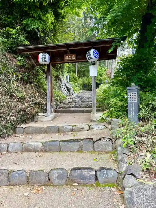 住吉神社の{uncategorized: "未分類", other: "その他", undefined: "問題あり", building: "その他建物", grave: "お墓", sacred_gate: "鳥居", guardian: "狛犬", statue: "像", buddha: "仏像", history: "歴史", nature: "自然", garden: "庭園", animal: "動物", pagoda: "塔", temizu: "手水舎", mountain_gate: "山門・神門", sanctuary: "本殿・本堂", subordinate: "末社・摂社", art: "芸術", scenery: "景色", jizo: "地蔵", ema: "絵馬", goshuin: "御朱印", omikuji: "おみくじ", items: "授与品その他", amulet: "お守り", goshuincho: "御朱印帳", eats: "食事", festival: "お祭り", votive_dance: "神楽", shichigosan: "七五三参", wedding: "結婚式", experience: "体験その他", initially: "初詣", around: "周辺", anti_infection: "感染症対策"}