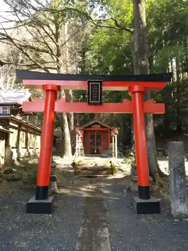 南湖神社の鳥居