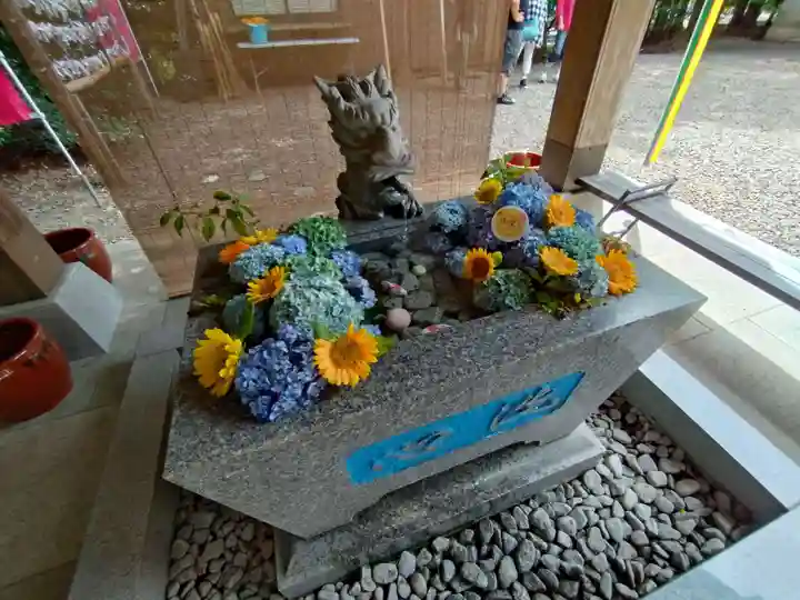 滑川神社 - 仕事と子どもの守り神の手水舎