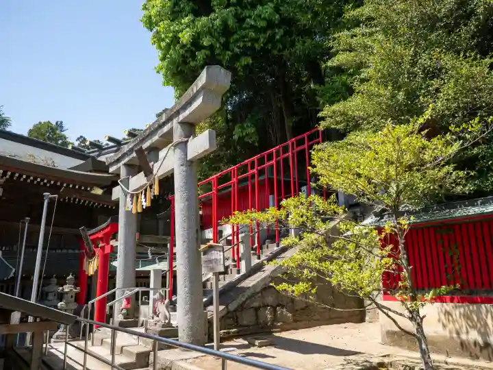 竹駒神社の{uncategorized: "未分類", other: "その他", undefined: "問題あり", building: "その他建物", grave: "お墓", sacred_gate: "鳥居", guardian: "狛犬", statue: "像", buddha: "仏像", history: "歴史", nature: "自然", garden: "庭園", animal: "動物", pagoda: "塔", temizu: "手水舎", mountain_gate: "山門・神門", sanctuary: "本殿・本堂", subordinate: "末社・摂社", art: "芸術", scenery: "景色", jizo: "地蔵", ema: "絵馬", goshuin: "御朱印", omikuji: "おみくじ", items: "授与品その他", amulet: "お守り", goshuincho: "御朱印帳", eats: "食事", festival: "お祭り", votive_dance: "神楽", shichigosan: "七五三参", wedding: "結婚式", experience: "体験その他", initially: "初詣", around: "周辺", anti_infection: "感染症対策"}