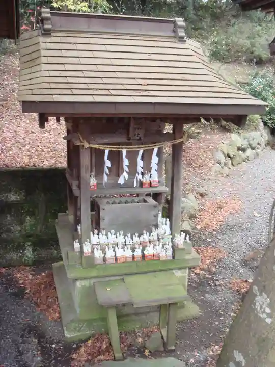 中氷川神社の末社・摂社