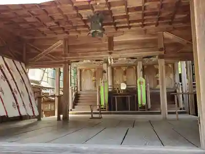 阿陀岡神社の本殿・本堂