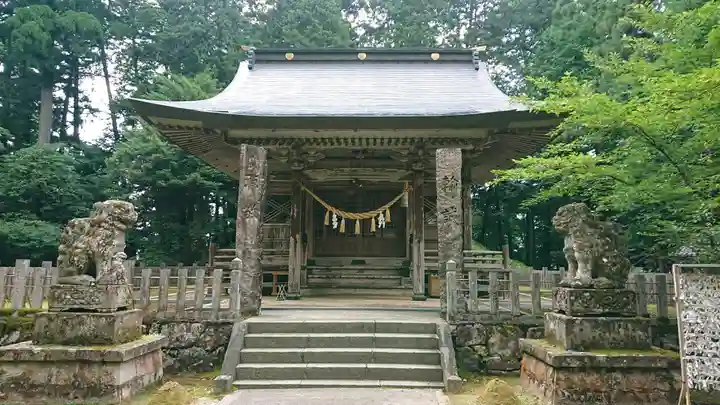 粟鹿神社の本殿・本堂