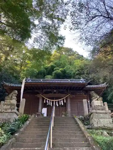 高尾山麓氷川神社の本殿・本堂