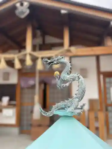 中島黒體龍王大神社の{uncategorized: "未分類", other: "その他", undefined: "問題あり", building: "その他建物", grave: "お墓", sacred_gate: "鳥居", guardian: "狛犬", statue: "像", buddha: "仏像", history: "歴史", nature: "自然", garden: "庭園", animal: "動物", pagoda: "塔", temizu: "手水舎", mountain_gate: "山門・神門", sanctuary: "本殿・本堂", subordinate: "末社・摂社", art: "芸術", scenery: "景色", jizo: "地蔵", ema: "絵馬", goshuin: "御朱印", omikuji: "おみくじ", items: "授与品その他", amulet: "お守り", goshuincho: "御朱印帳", eats: "食事", festival: "お祭り", votive_dance: "神楽", shichigosan: "七五三参", wedding: "結婚式", experience: "体験その他", initially: "初詣", around: "周辺", anti_infection: "感染症対策"}