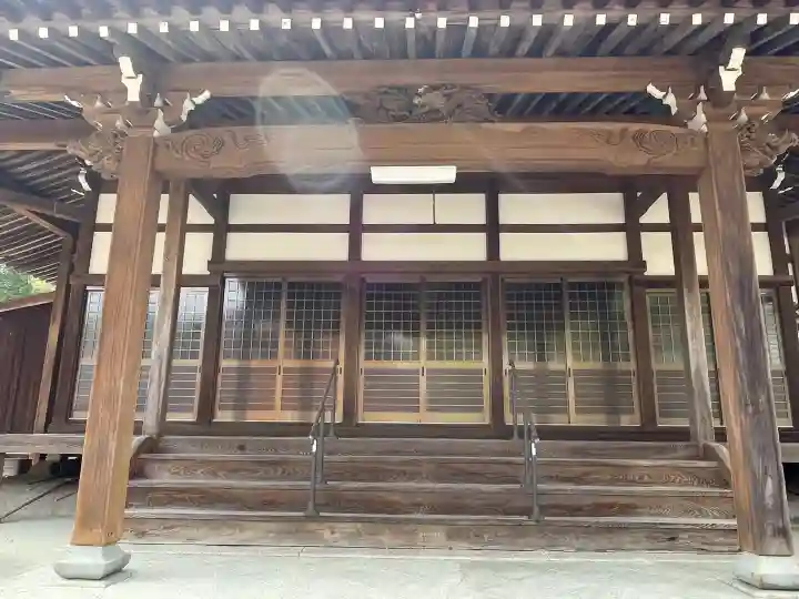 法泉寺の{uncategorized: "未分類", other: "その他", undefined: "問題あり", building: "その他建物", grave: "お墓", sacred_gate: "鳥居", guardian: "狛犬", statue: "像", buddha: "仏像", history: "歴史", nature: "自然", garden: "庭園", animal: "動物", pagoda: "塔", temizu: "手水舎", mountain_gate: "山門・神門", sanctuary: "本殿・本堂", subordinate: "末社・摂社", art: "芸術", scenery: "景色", jizo: "地蔵", ema: "絵馬", goshuin: "御朱印", omikuji: "おみくじ", items: "授与品その他", amulet: "お守り", goshuincho: "御朱印帳", eats: "食事", festival: "お祭り", votive_dance: "神楽", shichigosan: "七五三参", wedding: "結婚式", experience: "体験その他", initially: "初詣", around: "周辺", anti_infection: "感染症対策"}