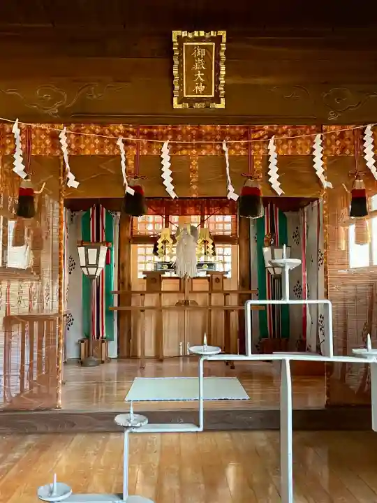 御嶽神社の{uncategorized: "未分類", other: "その他", undefined: "問題あり", building: "その他建物", grave: "お墓", sacred_gate: "鳥居", guardian: "狛犬", statue: "像", buddha: "仏像", history: "歴史", nature: "自然", garden: "庭園", animal: "動物", pagoda: "塔", temizu: "手水舎", mountain_gate: "山門・神門", sanctuary: "本殿・本堂", subordinate: "末社・摂社", art: "芸術", scenery: "景色", jizo: "地蔵", ema: "絵馬", goshuin: "御朱印", omikuji: "おみくじ", items: "授与品その他", amulet: "お守り", goshuincho: "御朱印帳", eats: "食事", festival: "お祭り", votive_dance: "神楽", shichigosan: "七五三参", wedding: "結婚式", experience: "体験その他", initially: "初詣", around: "周辺", anti_infection: "感染症対策"}