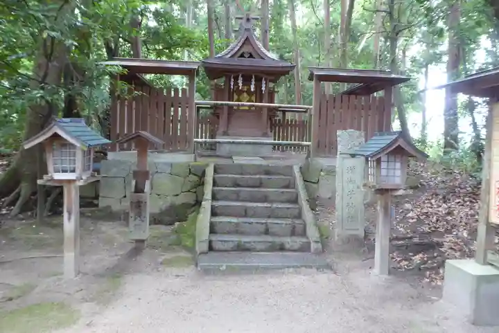 大和神社の末社・摂社