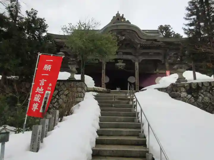 成相寺の本殿・本堂
