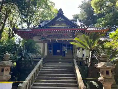 諸口神社の{uncategorized: "未分類", other: "その他", undefined: "問題あり", building: "その他建物", grave: "お墓", sacred_gate: "鳥居", guardian: "狛犬", statue: "像", buddha: "仏像", history: "歴史", nature: "自然", garden: "庭園", animal: "動物", pagoda: "塔", temizu: "手水舎", mountain_gate: "山門・神門", sanctuary: "本殿・本堂", subordinate: "末社・摂社", art: "芸術", scenery: "景色", jizo: "地蔵", ema: "絵馬", goshuin: "御朱印", omikuji: "おみくじ", items: "授与品その他", amulet: "お守り", goshuincho: "御朱印帳", eats: "食事", festival: "お祭り", votive_dance: "神楽", shichigosan: "七五三参", wedding: "結婚式", experience: "体験その他", initially: "初詣", around: "周辺", anti_infection: "感染症対策"}