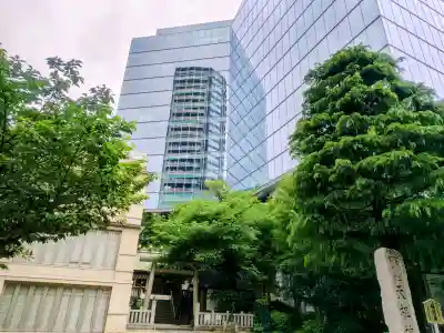  六本木天祖神社の{uncategorized: "未分類", other: "その他", undefined: "問題あり", building: "その他建物", grave: "お墓", sacred_gate: "鳥居", guardian: "狛犬", statue: "像", buddha: "仏像", history: "歴史", nature: "自然", garden: "庭園", animal: "動物", pagoda: "塔", temizu: "手水舎", mountain_gate: "山門・神門", sanctuary: "本殿・本堂", subordinate: "末社・摂社", art: "芸術", scenery: "景色", jizo: "地蔵", ema: "絵馬", goshuin: "御朱印", omikuji: "おみくじ", items: "授与品その他", amulet: "お守り", goshuincho: "御朱印帳", eats: "食事", festival: "お祭り", votive_dance: "神楽", shichigosan: "七五三参", wedding: "結婚式", experience: "体験その他", initially: "初詣", around: "周辺", anti_infection: "感染症対策"}