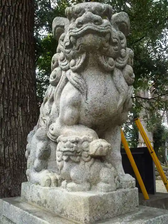 御嶽神社の狛犬